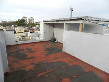 VENTA DEPTO 3 AMB. EN VERSALLES C/TERRAZA PROPIA