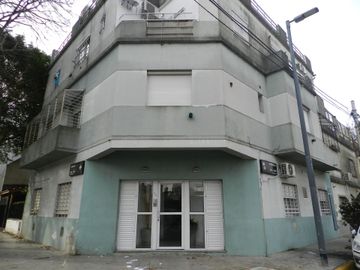 VENTA DEPTO 3 AMB. EN VERSALLES C/TERRAZA PROPIA
