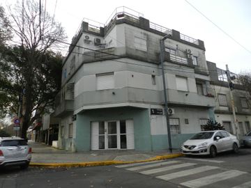 VENTA DEPTO 3 AMB. EN VERSALLES C/TERRAZA PROPIA
