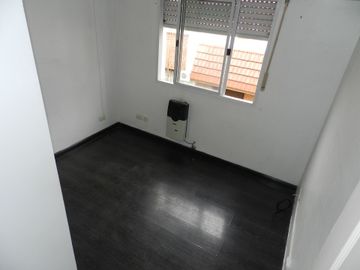 VENTA DEPTO 3 AMB. EN VERSALLES C/TERRAZA PROPIA