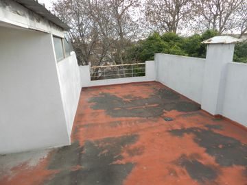 VENTA DEPTO 3 AMB. EN VERSALLES C/TERRAZA PROPIA