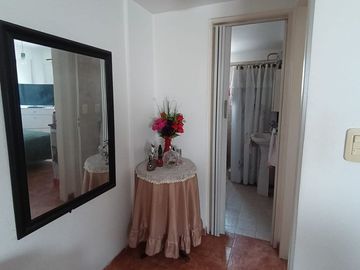 VENTA DEP.  2 AMBIENTES  AMOBLADO  CACEROS CENTRO