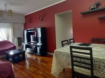 VENTA DEPARTAMENTO 4 AMBIENTES COCHERA Y BAUL.