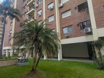 VENTA DEPARTAMENTO 4 AMBIENTES COCHERA Y BAUL.