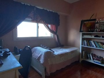 VENTA DEPARTAMENTO 4 AMBIENTES COCHERA Y BAUL.