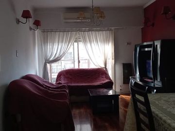 VENTA DEPARTAMENTO 4 AMBIENTES COCHERA Y BAUL.