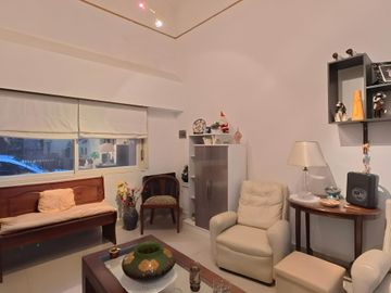 VENTA CASA 4 AMB. EN FLORES, REFACCIONADA