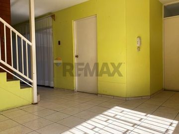 EN CONDOMINIO CALLE URIBE CASA EN ARRIENDO
