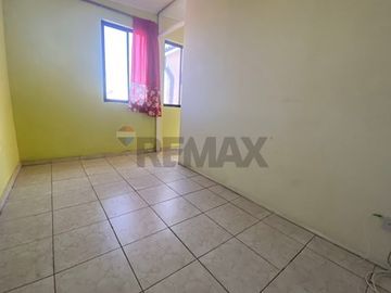 EN CONDOMINIO CALLE URIBE CASA EN ARRIENDO