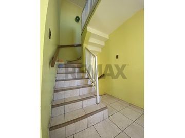 EN CONDOMINIO CALLE URIBE CASA EN ARRIENDO