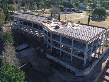 OFICINA EN VENTA NUEVALLENDE 63 M2 POZO FINANCIADO