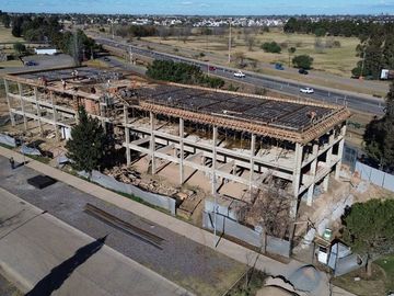 OFICINA EN VENTA NUEVALLENDE 63 M2 POZO FINANCIADO