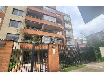 Amplio espacio con Terraza Grande