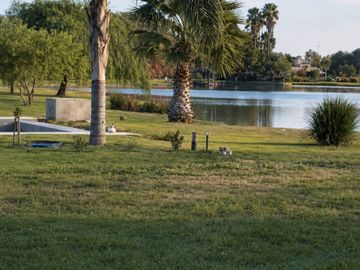 Lote de 1.893 m² a una cuadra del Río Carcarañá
