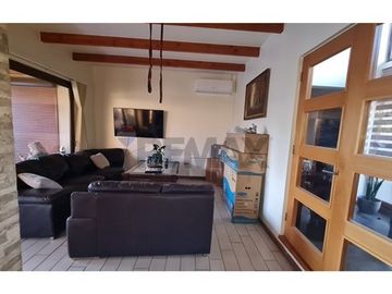 Exclusiva Casa en Cond. La Aparicion Paine