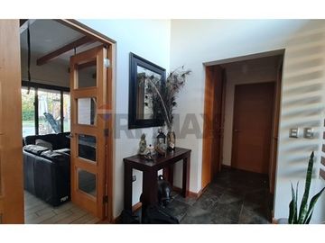 Exclusiva Casa en Cond. La Aparicion Paine