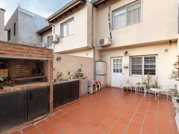 TRIPLEX, VENTA, 4 AMB, BELLA VISTA APTO CREDITO