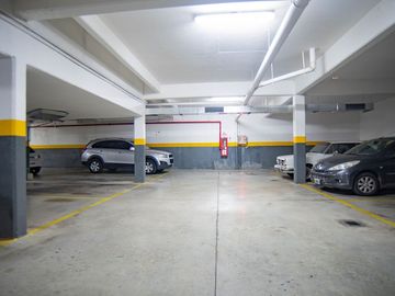 LUMINOSO LOFT CON BALCÓN TERRAZA Y COCHERA PROPIA