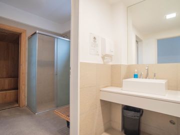 LUMINOSO LOFT CON BALCÓN TERRAZA Y COCHERA PROPIA
