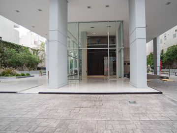 LUMINOSO LOFT CON BALCÓN TERRAZA Y COCHERA PROPIA