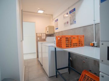 LUMINOSO LOFT CON BALCÓN TERRAZA Y COCHERA PROPIA
