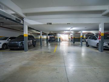 LUMINOSO LOFT CON BALCÓN TERRAZA Y COCHERA PROPIA