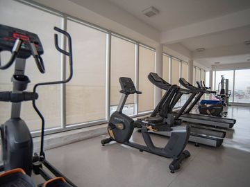 LUMINOSO LOFT CON BALCÓN TERRAZA Y COCHERA PROPIA