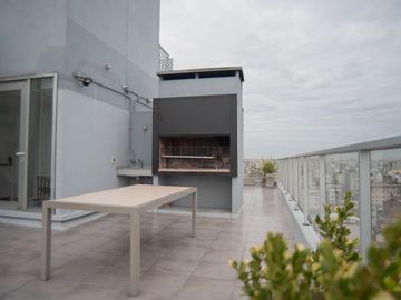 LUMINOSO LOFT CON BALCÓN TERRAZA Y COCHERA PROPIA