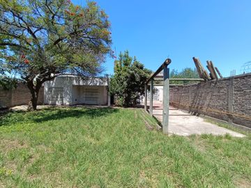 CASA  EN VENTA 3 AMBIENTES -EN VILLA TESEI