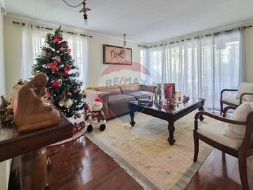 La Mejor Casa, Llegar y Habitar, 4D/3B/2E 303M2