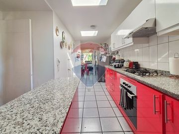 La Mejor Casa, Llegar y Habitar, 4D/3B/2E 303M2