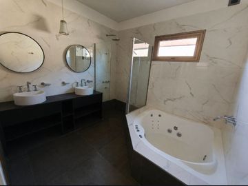 OPORTUNIDAD EN CORTADERAS II CASA PREMIUM