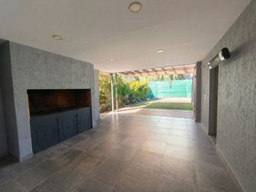 OPORTUNIDAD EN CORTADERAS II CASA PREMIUM