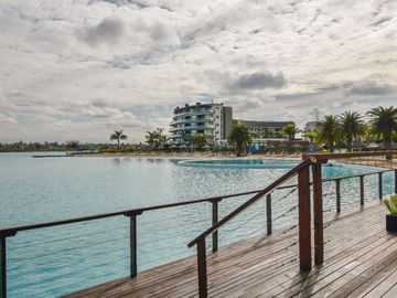 CASA EN VENTA EN TERRALAGOS CON PILETA