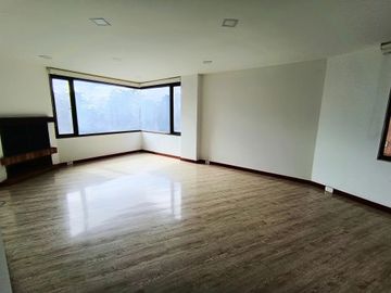 Apartamento en arriendo de 2 hab. en Chico Museo, Bogotá