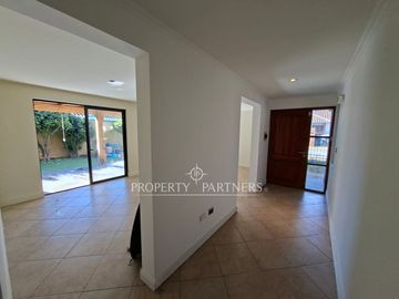 Gran casa en Parque Del Sol