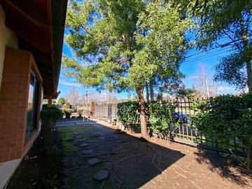 Gran casa en Parque Del Sol