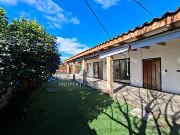 Gran casa en Parque Del Sol