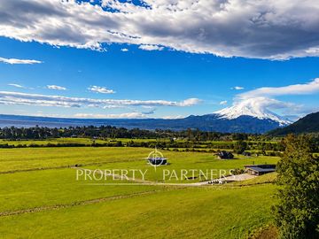 Preciosa parcela con vista al Lago Llanquihue y Volcán Osorno, Puerto Varas