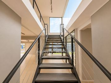 LOCAL COMERCIAL AV LUIS PASTEUR  | ALTO FLUJO Y EXPOSICION