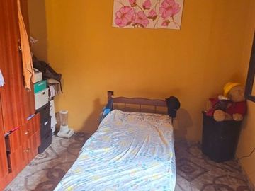 Venta casa y dos departamentos. Guaymallén.