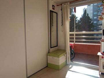 DEPARTAMENTO AMPLIO MONOAMBIENTE - FLORES