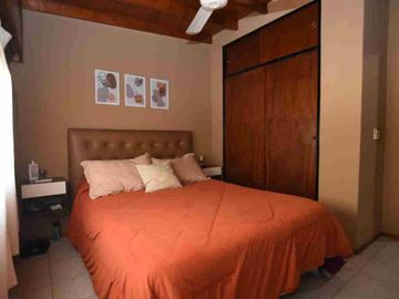 LOCALES + DEPARTAMENTO EN VENTA (PABLO NOGUES)