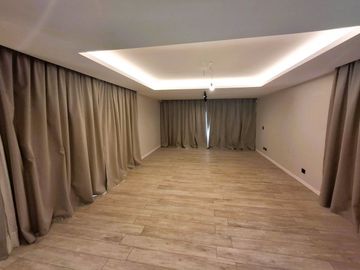 VENTA CASA 5 AMBIENTES  A ESTRENAR  COLINA ALEGRE