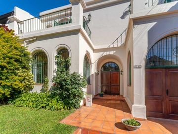 VENTA CASA 7 AMB JARDÍN PILETA OLIVOS, LA LUCILA