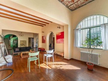VENTA CASA 7 AMB JARDÍN PILETA OLIVOS, LA LUCILA