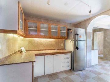 VENTA CASA 7 AMB JARDÍN PILETA OLIVOS, LA LUCILA