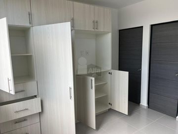 Departamento en Renta en Fracc. Capittala, LEON, GTO junto Puente Herradura, Pilba y Puerto Interior