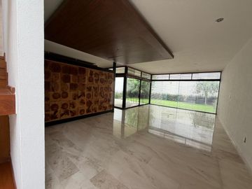 Residencia en Venta en Fraccionamiento Villantigua, San Luis Potosi