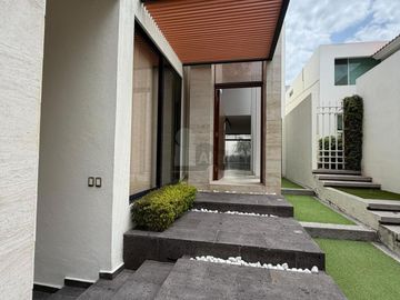 Residencia en Venta en Fraccionamiento Villantigua, San Luis Potosi
